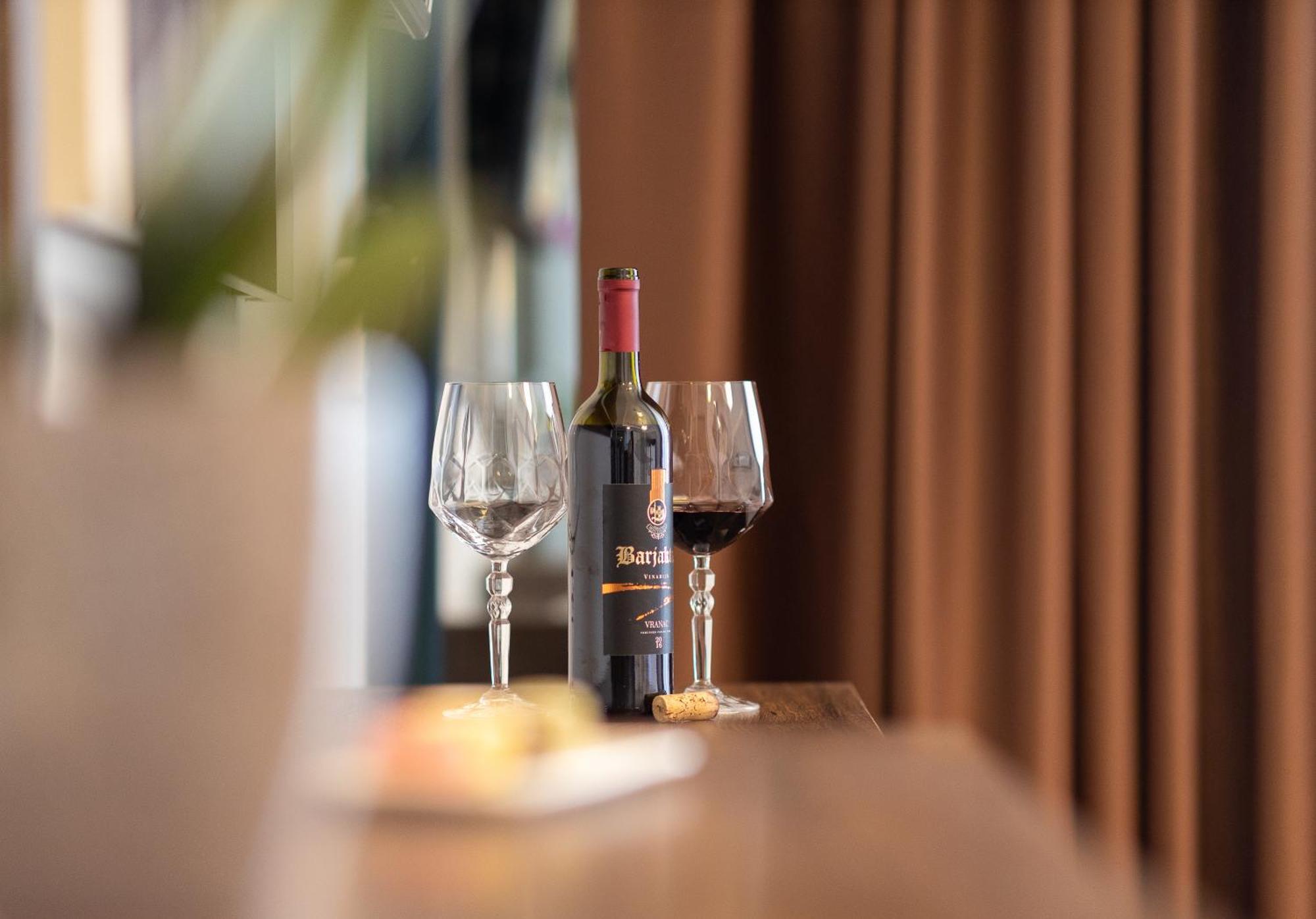 Barjaktar - Luxury Suites & Spa Улцинь Экстерьер фото